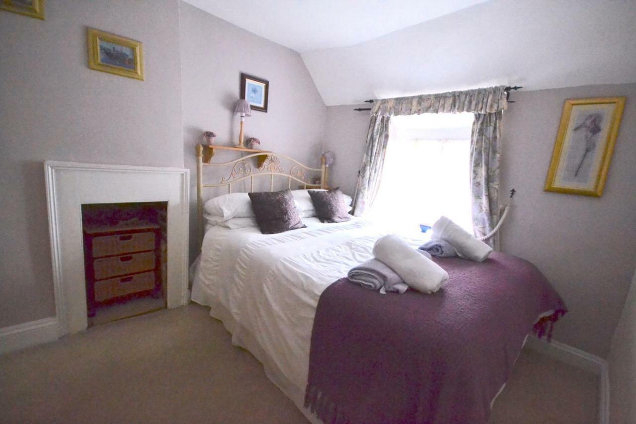 Odd CottageOddington  エクステリア 写真